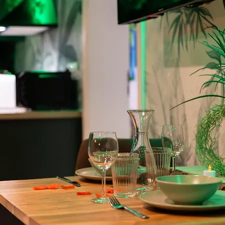 L'Oasis Tropicale, Jacuzzi, Love Room Roppenheim Buitenkant foto