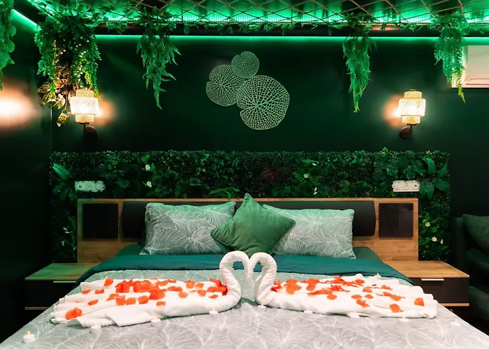 L\'Oasis Tropicale, Jacuzzi, Love Room