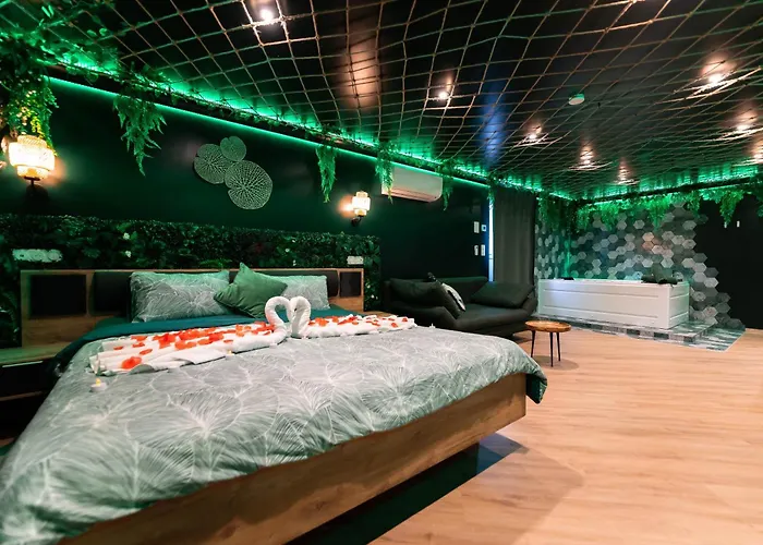 L\'Oasis Tropicale, Jacuzzi, Love Room