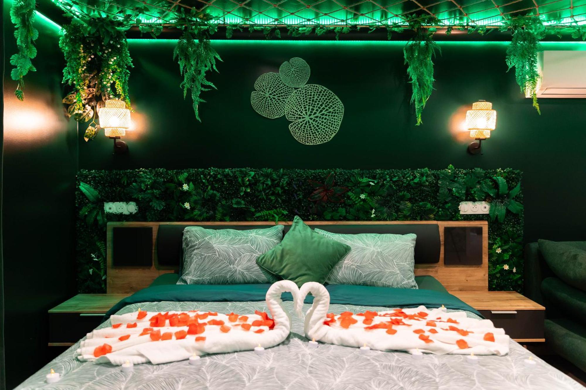 L'oasis Tropicale, Jacuzzi,